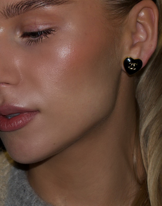 G30 HEART STUDS