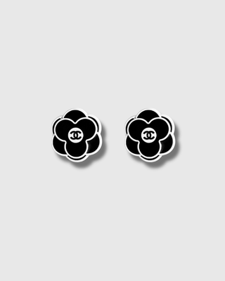S15 GRAND FLOWER STUDS